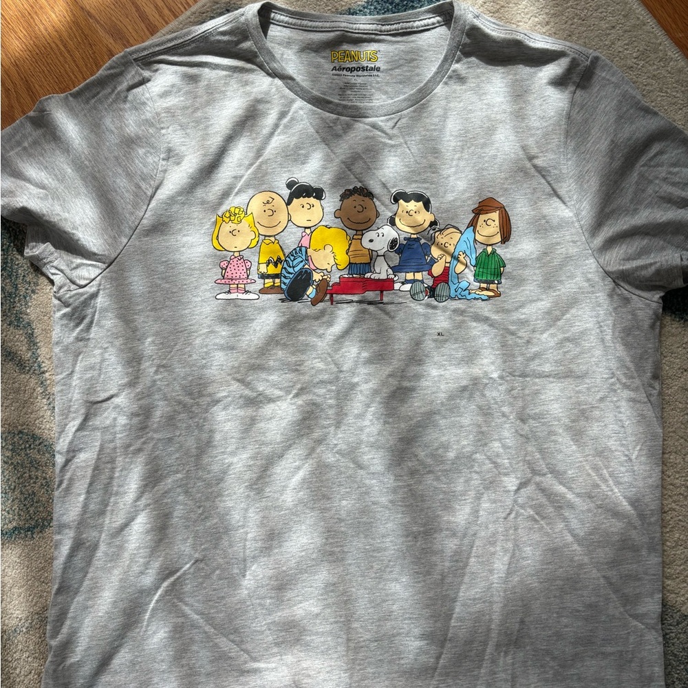 Aeropostale Peanuts t-shirt. Grey. XL. New, never worn.